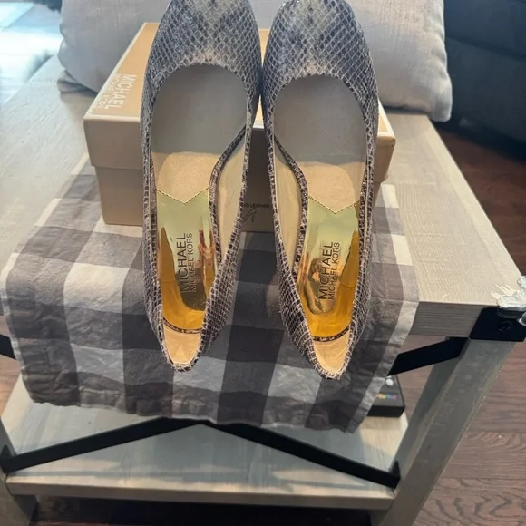 Michael Kors Snakeskin Heels - Black and Gray - Picture 7 of 9